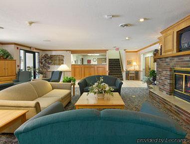 Super 8 By Wyndham Sheldon Hotel Interior photo