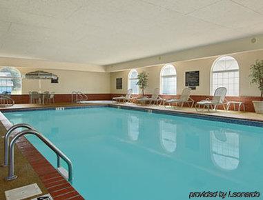 Super 8 By Wyndham Sheldon Hotel Facilities photo